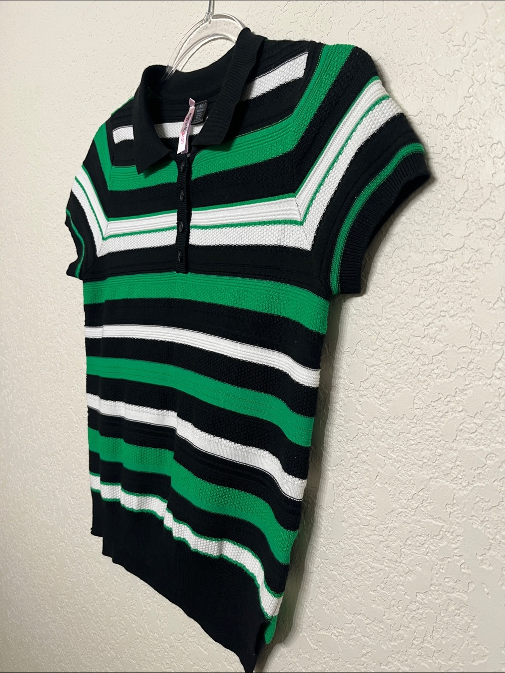 Love By Design Women’s Size Medium Knitted Green, Black & White Striped Polo Top - Picture 4 of 9